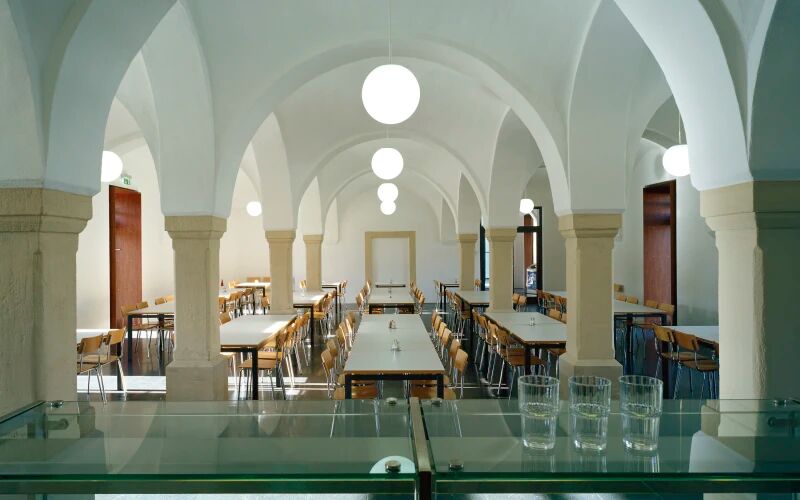 Blick auf Mensa der Berufsakademie Gera Schloss Tinz